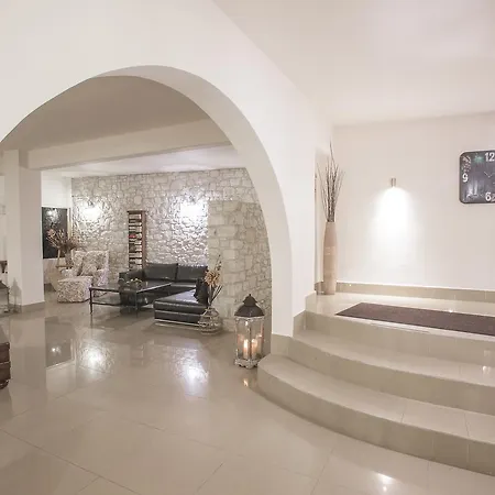 Palace Отель 4*